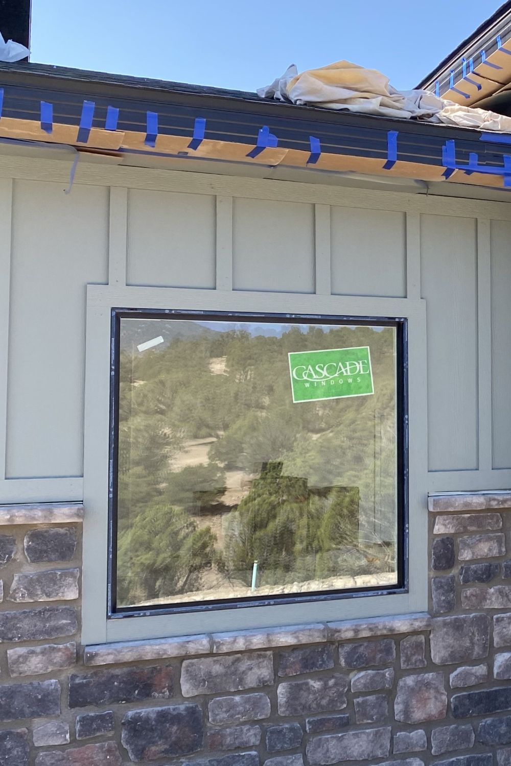 Black Bear Mountain Stone - Stone Veneer - Lime Stone Midnight