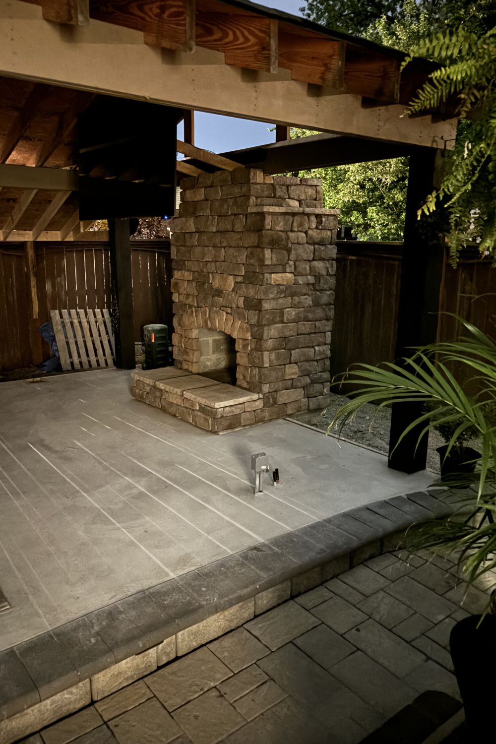 Black Bear Mountain Stone - Stone Veneer - Lime Stone Tuscany