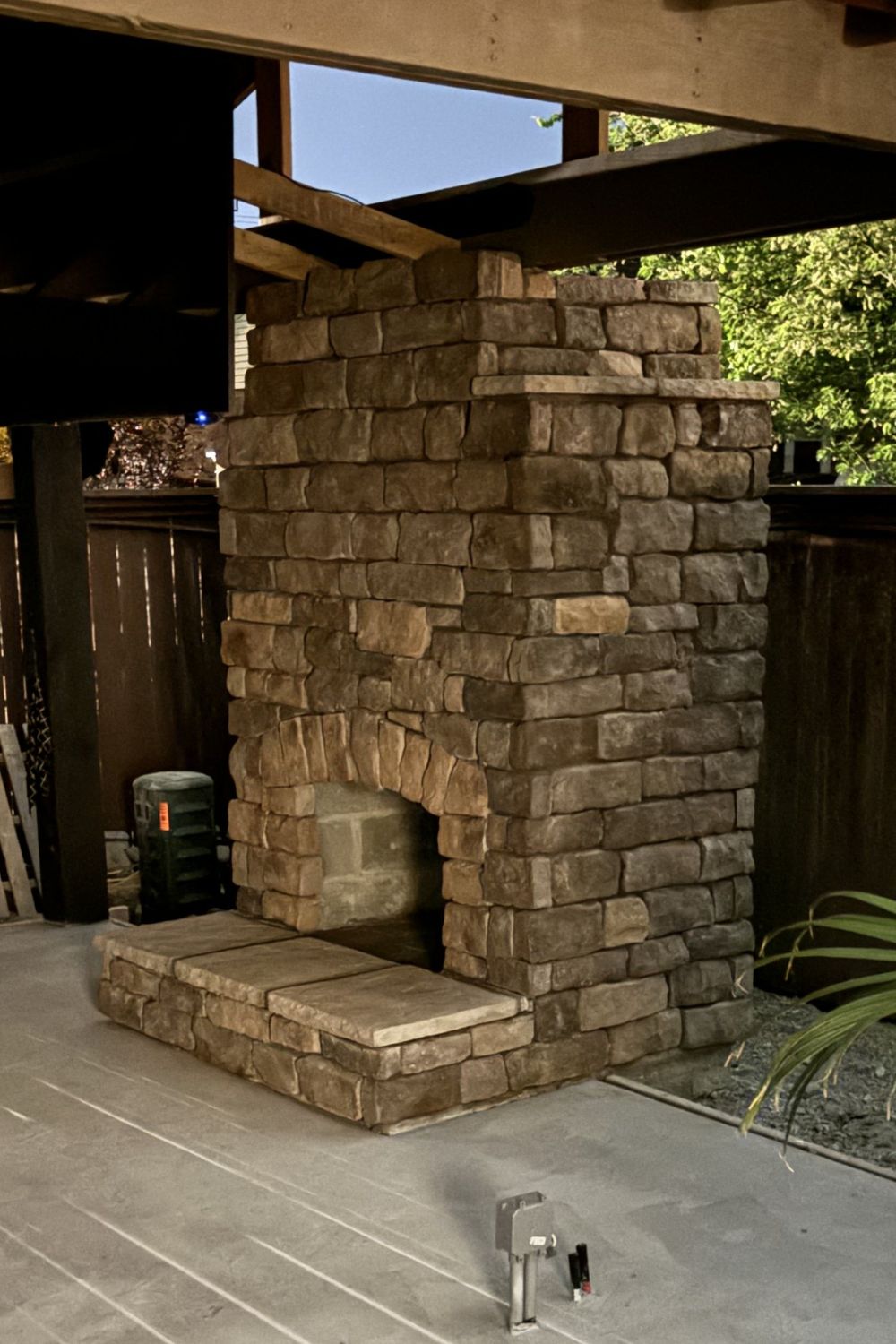 Black Bear Mountain Stone - Stone Veneer - Lime Stone Tuscany