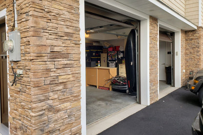 Black Bear Mountain Stone - Stone Veneer - Ready Stack Stone Panel Alabama