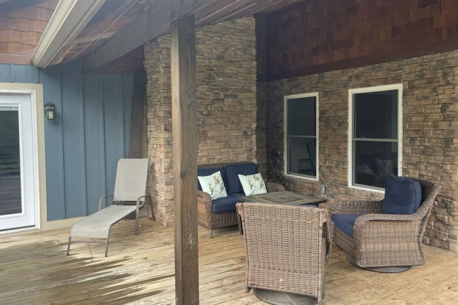 Black Bear Mountain Stone - Stone Veneer - Ready Stack Stone Panel Alabama