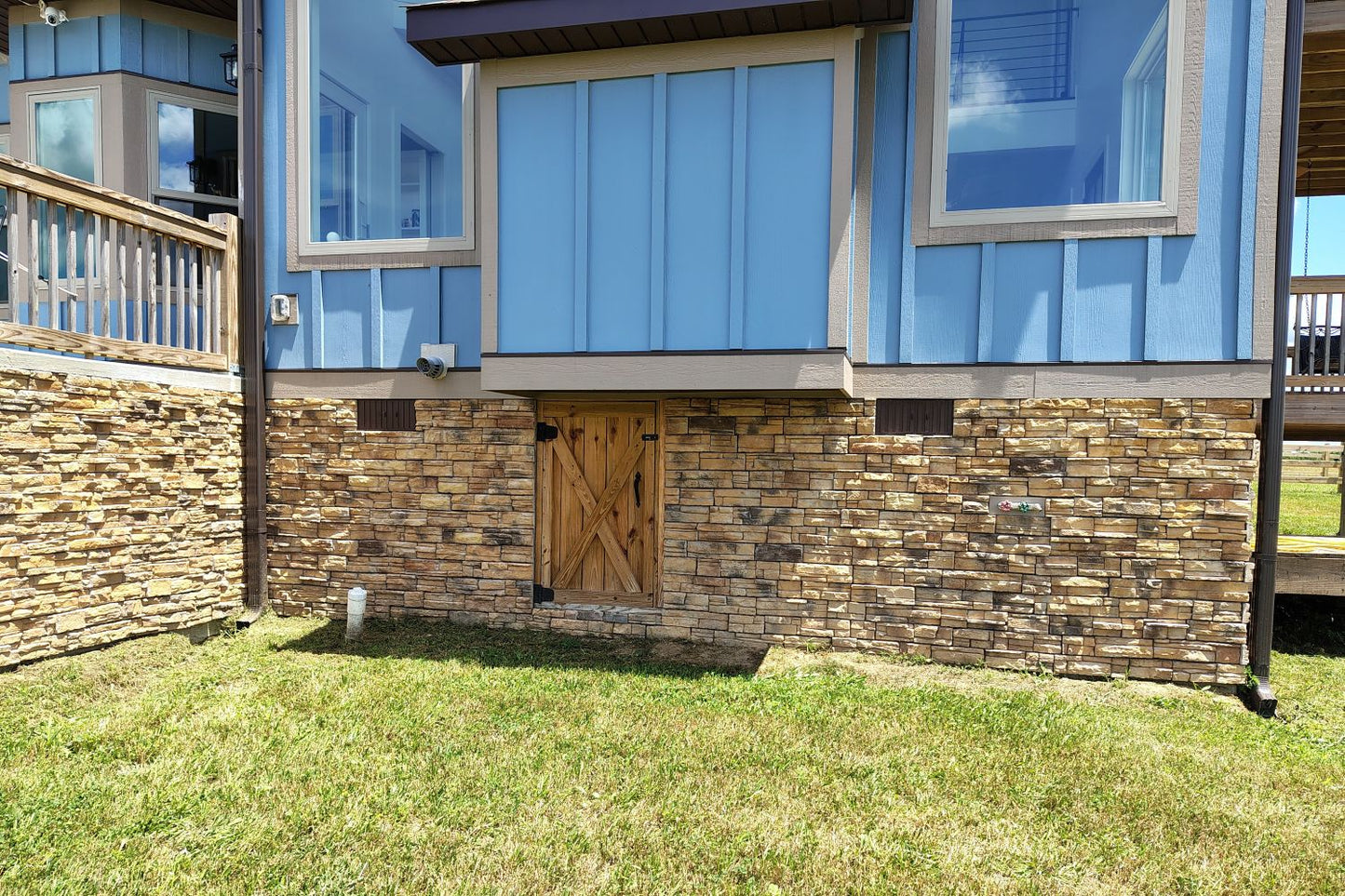 Black Bear Mountain Stone - Stone Veneer - Ready Stack Stone Panel Alabama