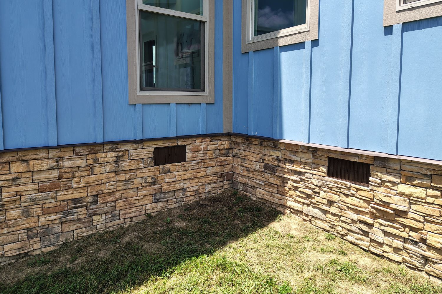 Black Bear Mountain Stone - Stone Veneer - Ready Stack Stone Panel Alabama