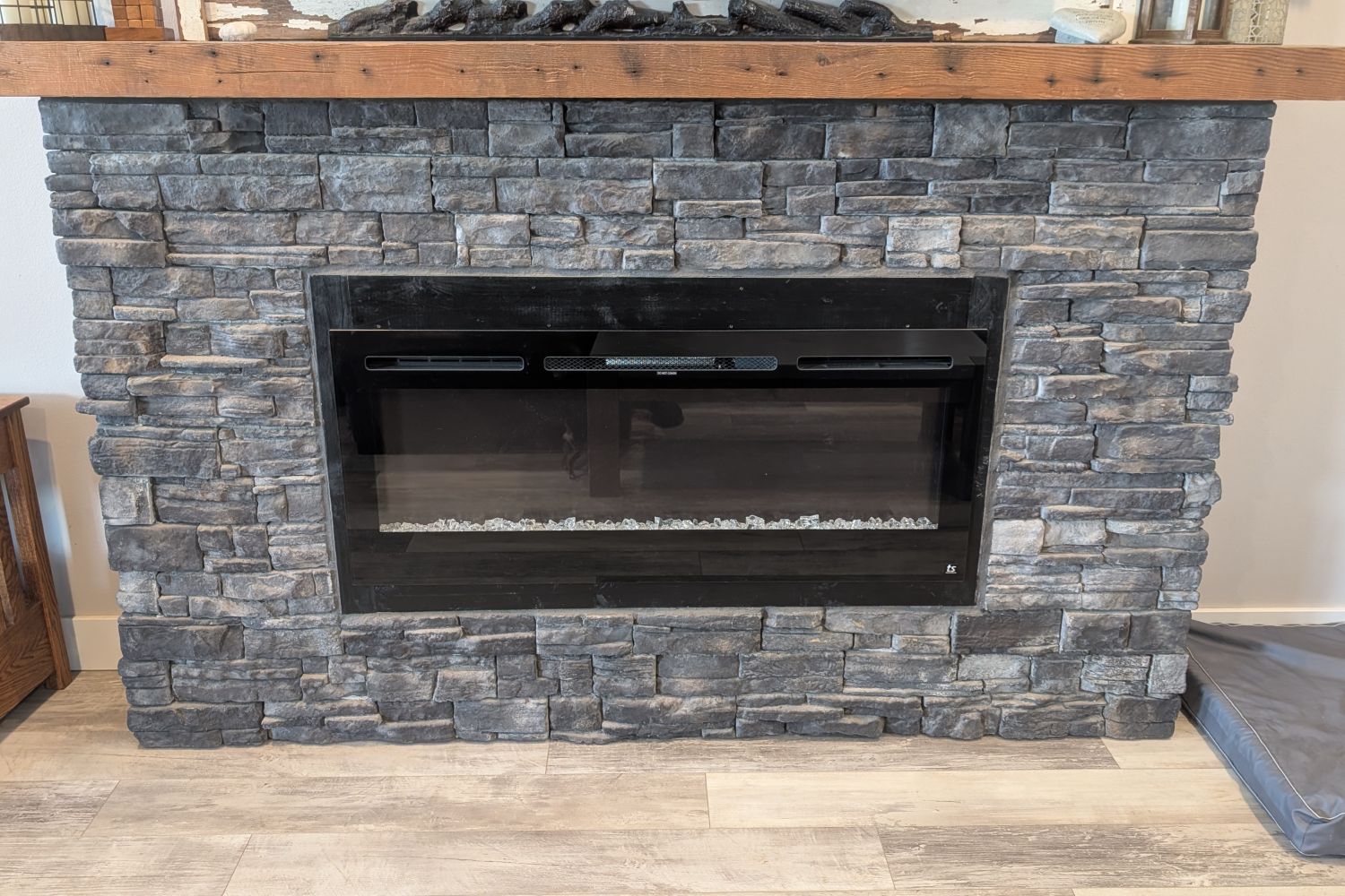 Black Bear Mountain Stone - Stone Veneer - Ready Stack Stone Panel Black Forest