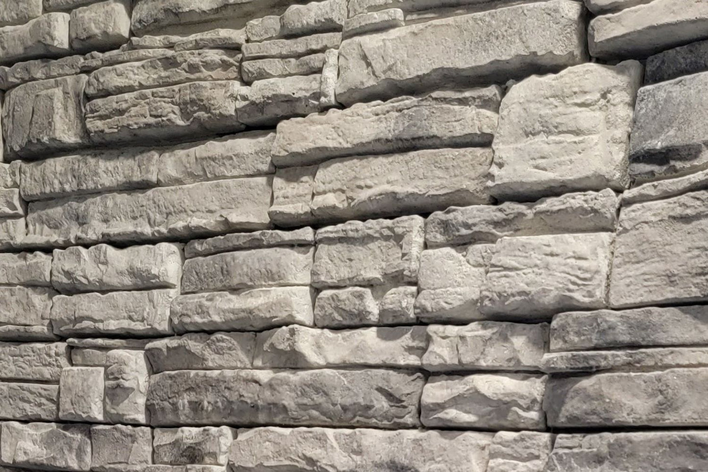 Black Bear Mountain Stone - Stone Veneer - Ready Stack Cool Gray