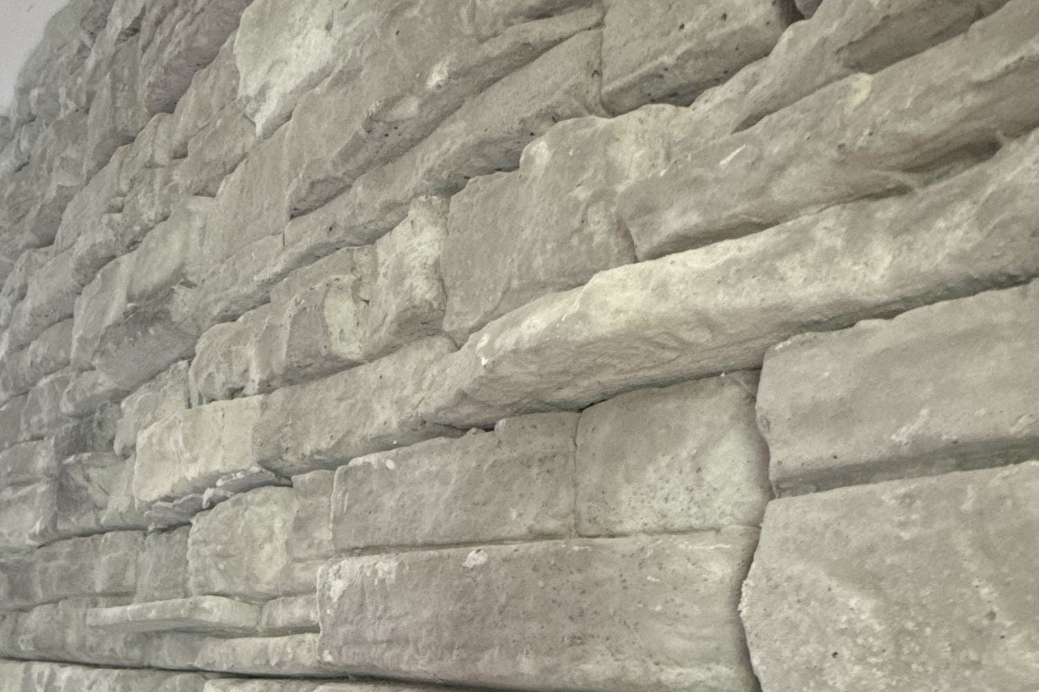 Black Bear Mountain Stone - Stone Veneer - Ready Stack Stone Panel Cool Gray
