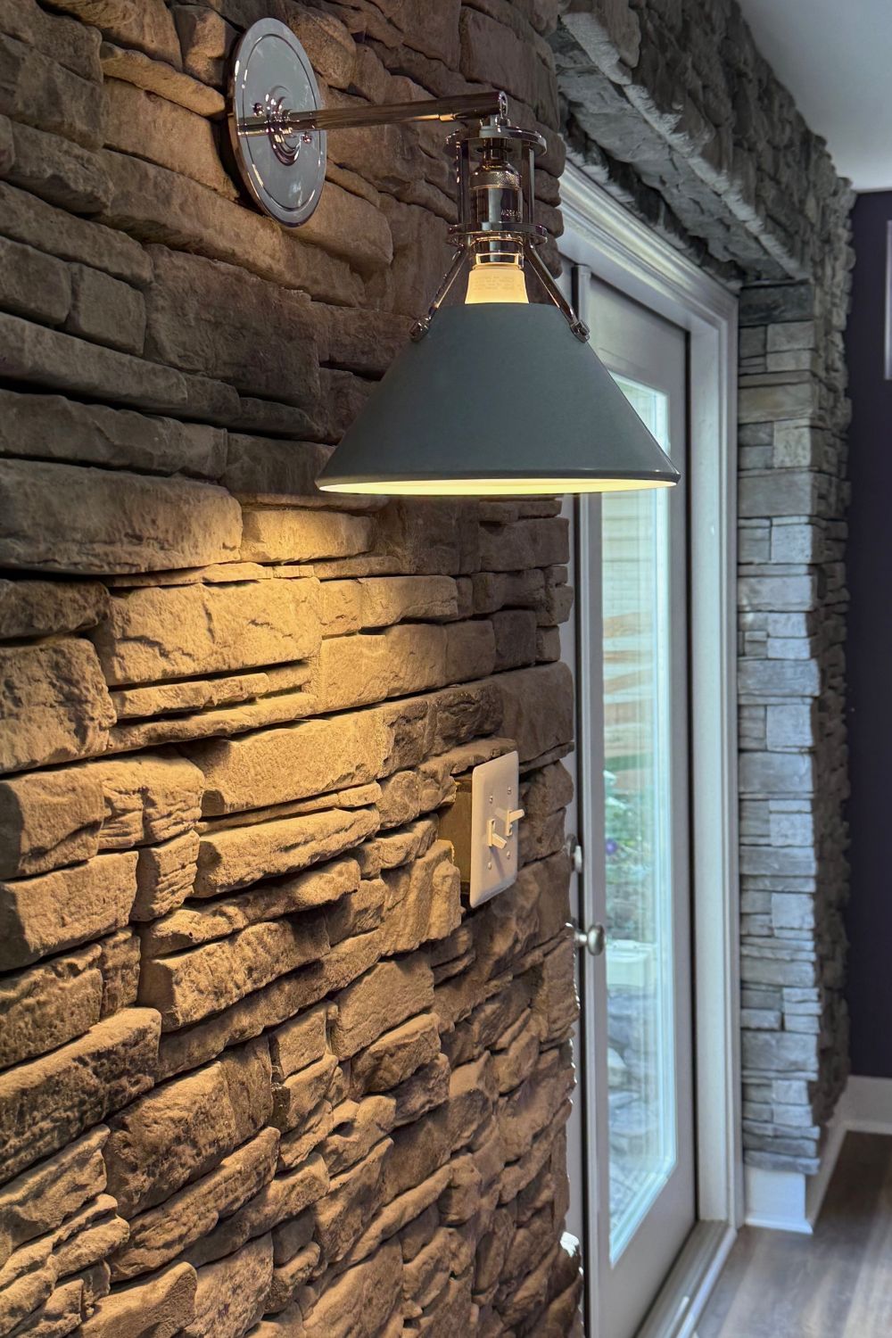 Black Bear Mountain Stone - Stone Veneer - Ready Stack Stone Panel Cool Gray