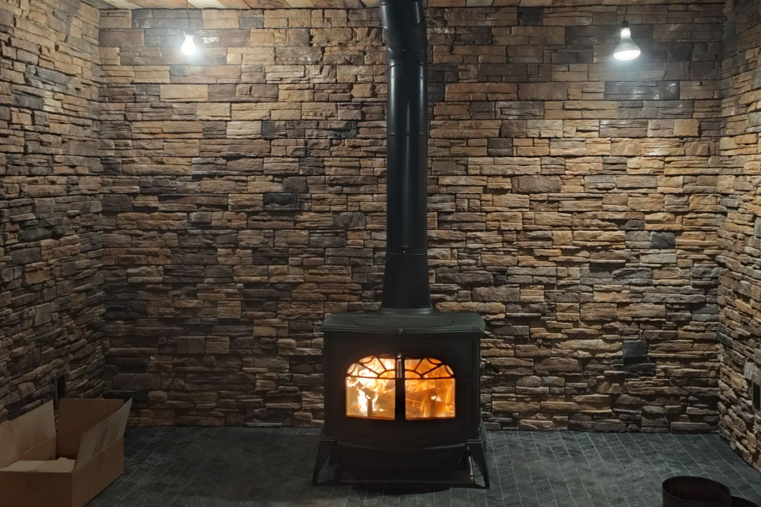 Black Bear Mountain Stone - Stone Veneer - Ready Stack Stone Panel Tacoma