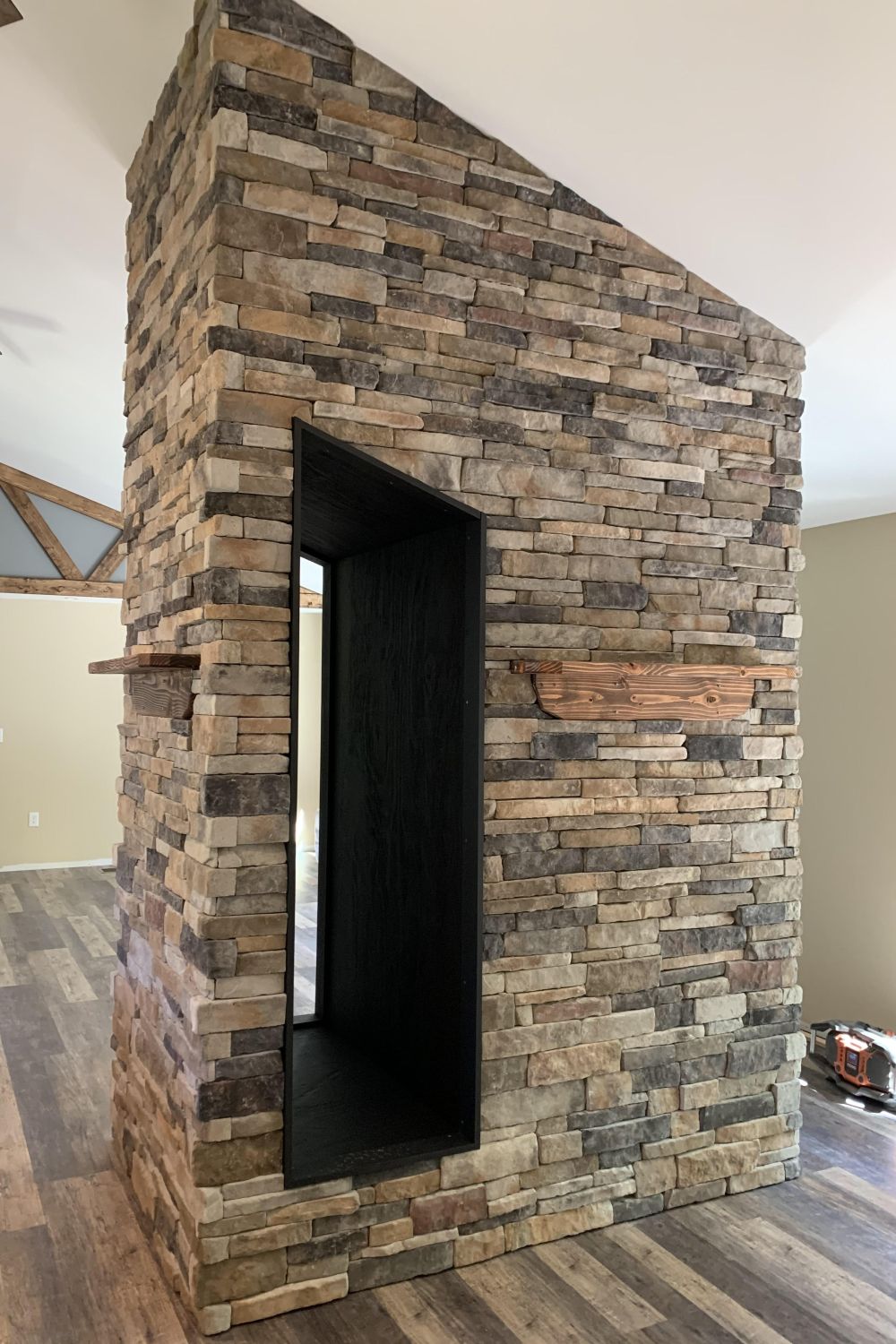 Black Bear Mountain Stone - Stone Veneer - Stack Stone Aspen