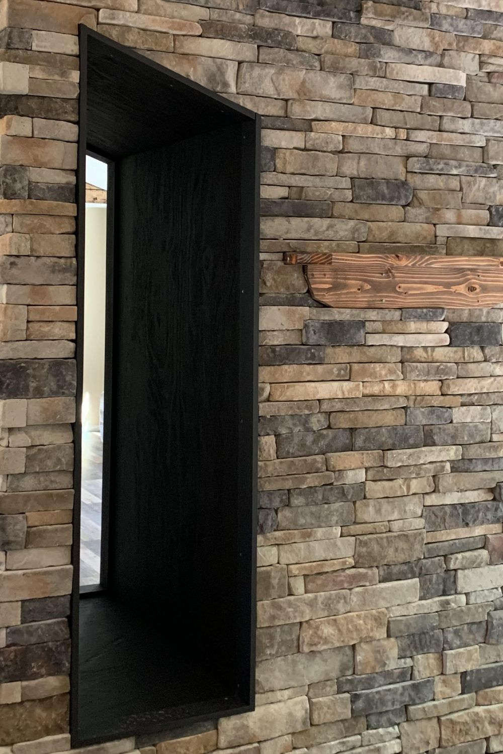 Black Bear Mountain Stone - Stone Veneer - Stack Stone Aspen