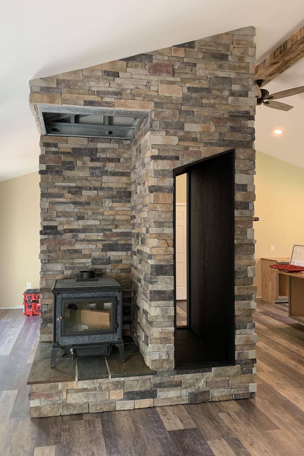 Black Bear Mountain Stone - Stone Veneer - Stack Stone Aspen