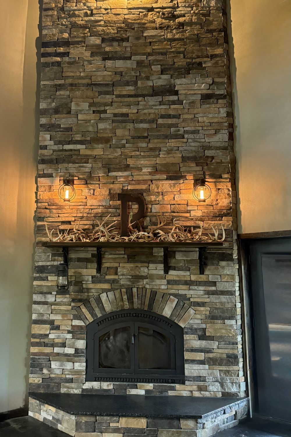 Black Bear Mountain Stone - Stone Veneer - Stack Stone Aspen