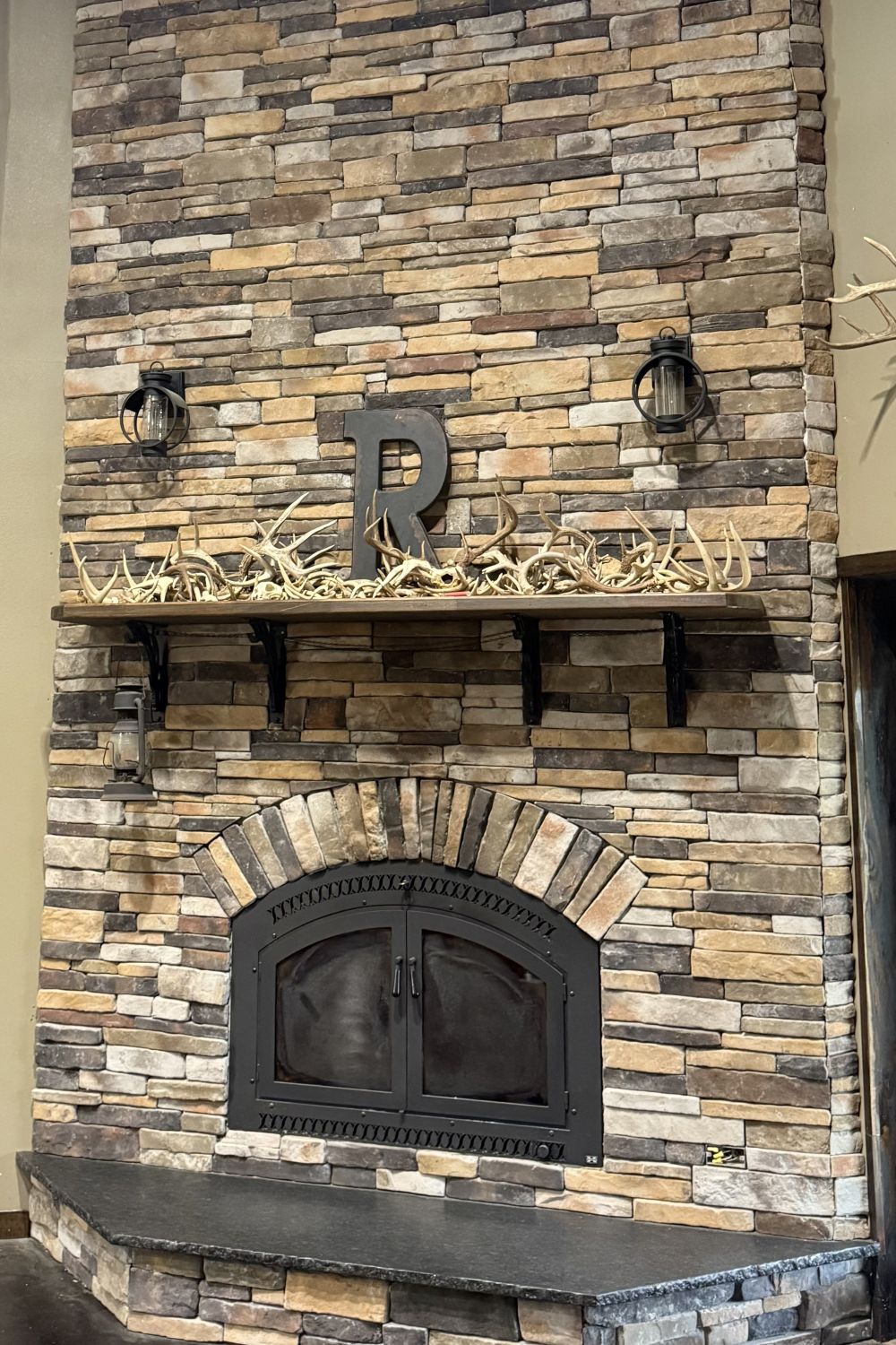 Black Bear Mountain Stone - Stone Veneer - Stack Stone Aspen