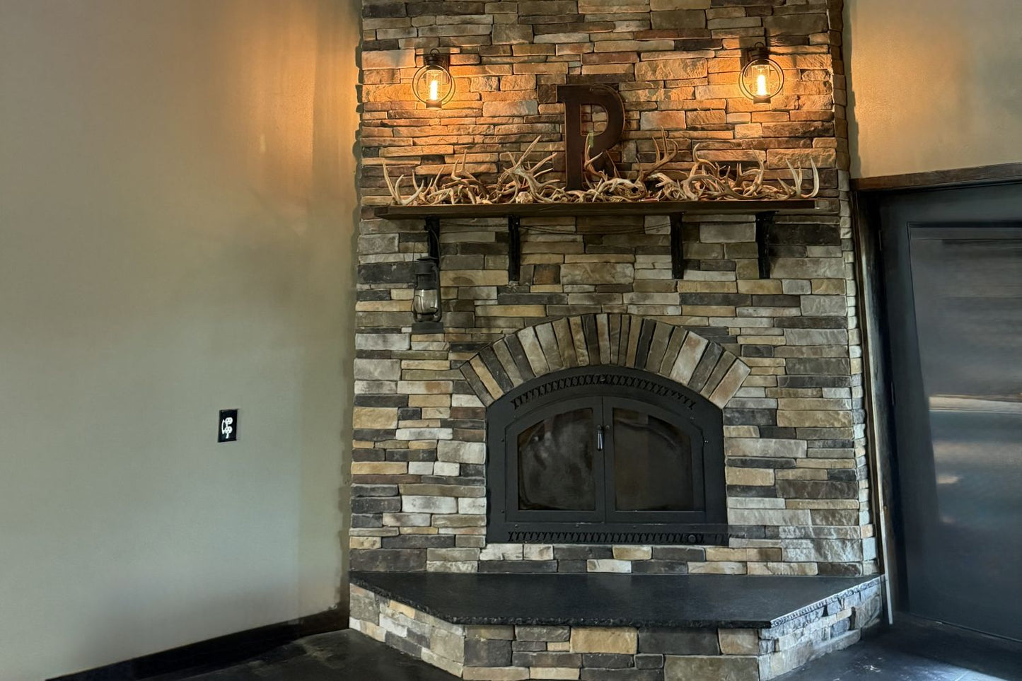 Black Bear Mountain Stone - Stone Veneer - Stack Stone Aspen