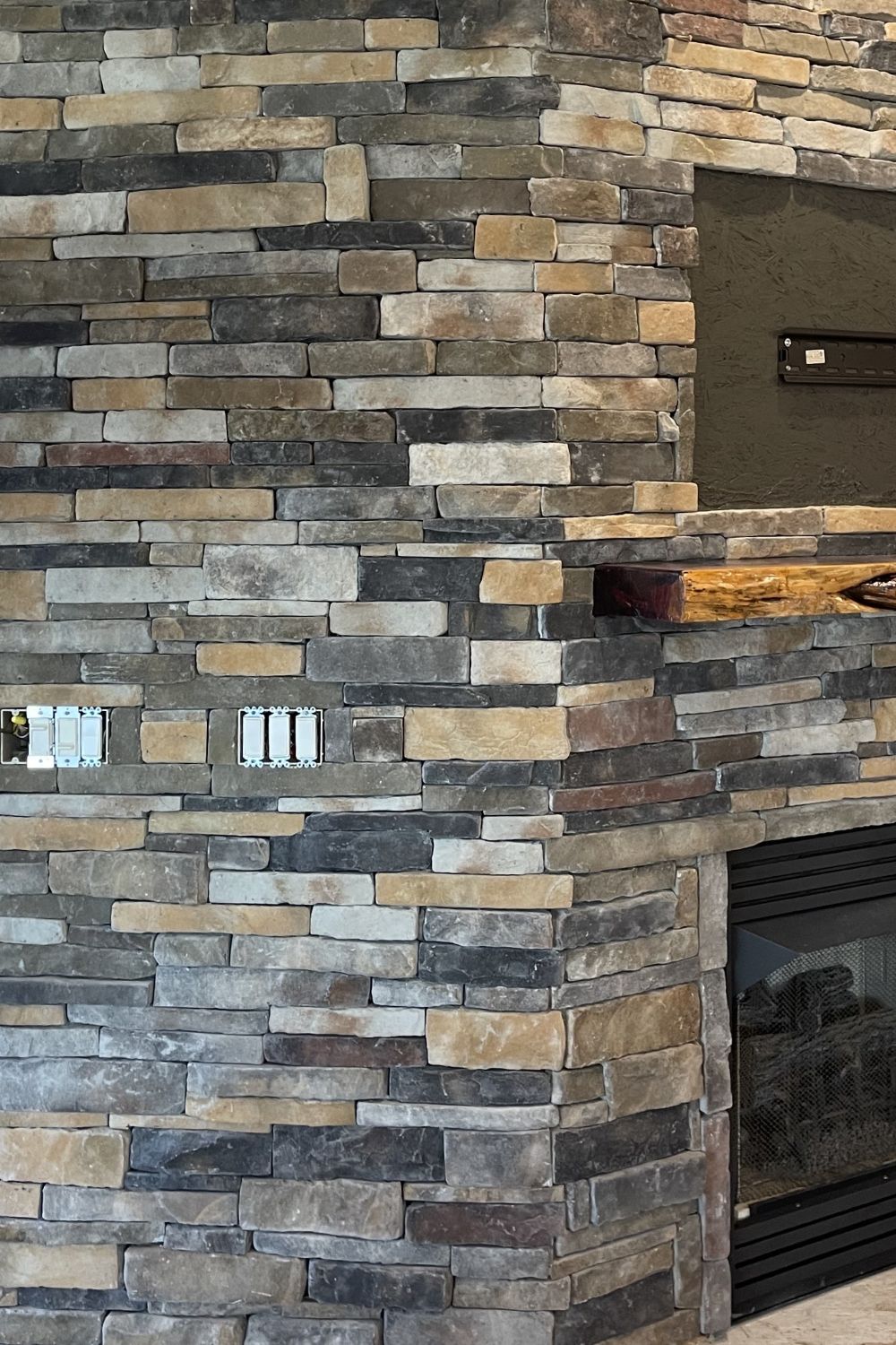 Black Bear Mountain Stone - Stone Veneer - Stack Stone Aspen