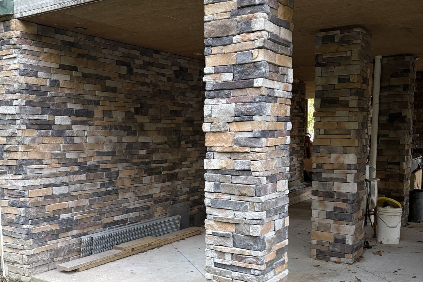 Black Bear Mountain Stone - Stone Veneer - Stack Stone Aspen