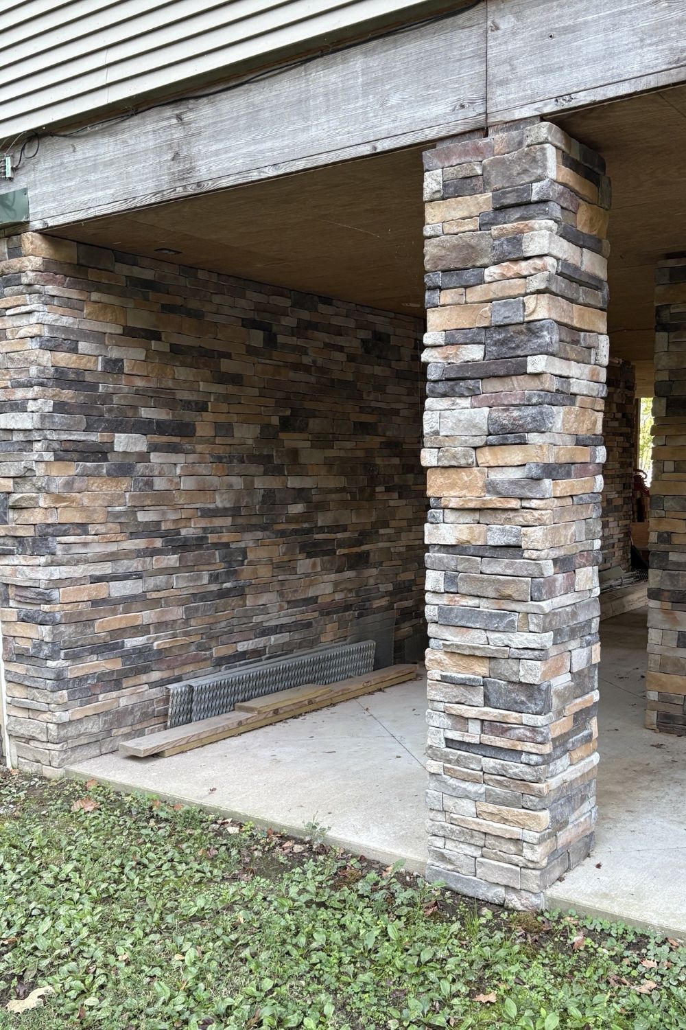 Black Bear Mountain Stone - Stone Veneer - Stack Stone Aspen