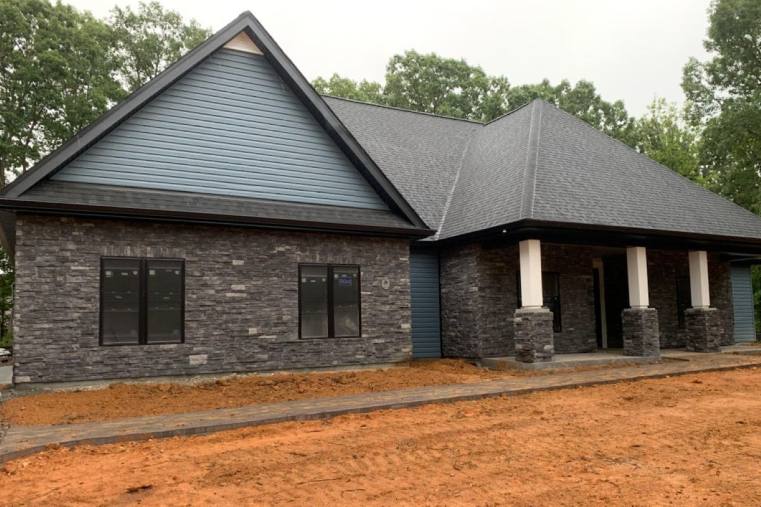 Black Bear Mountain Stone - Stone Veneer - Stack Stone Black Forest