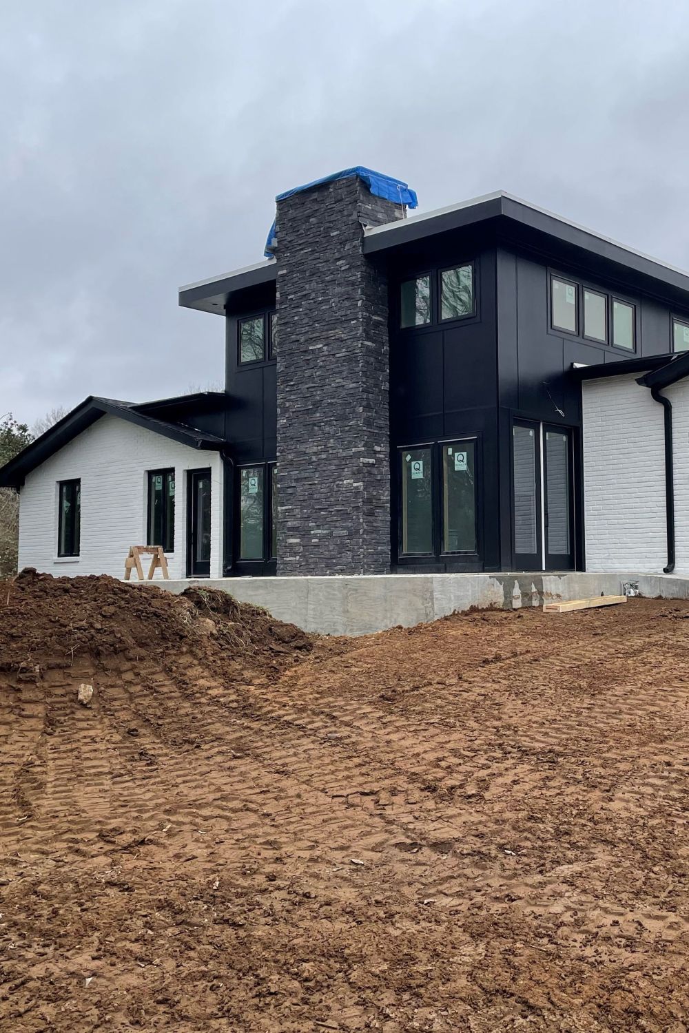 Black Bear Mountain Stone - Stone Veneer - Stack Stone Black Forest