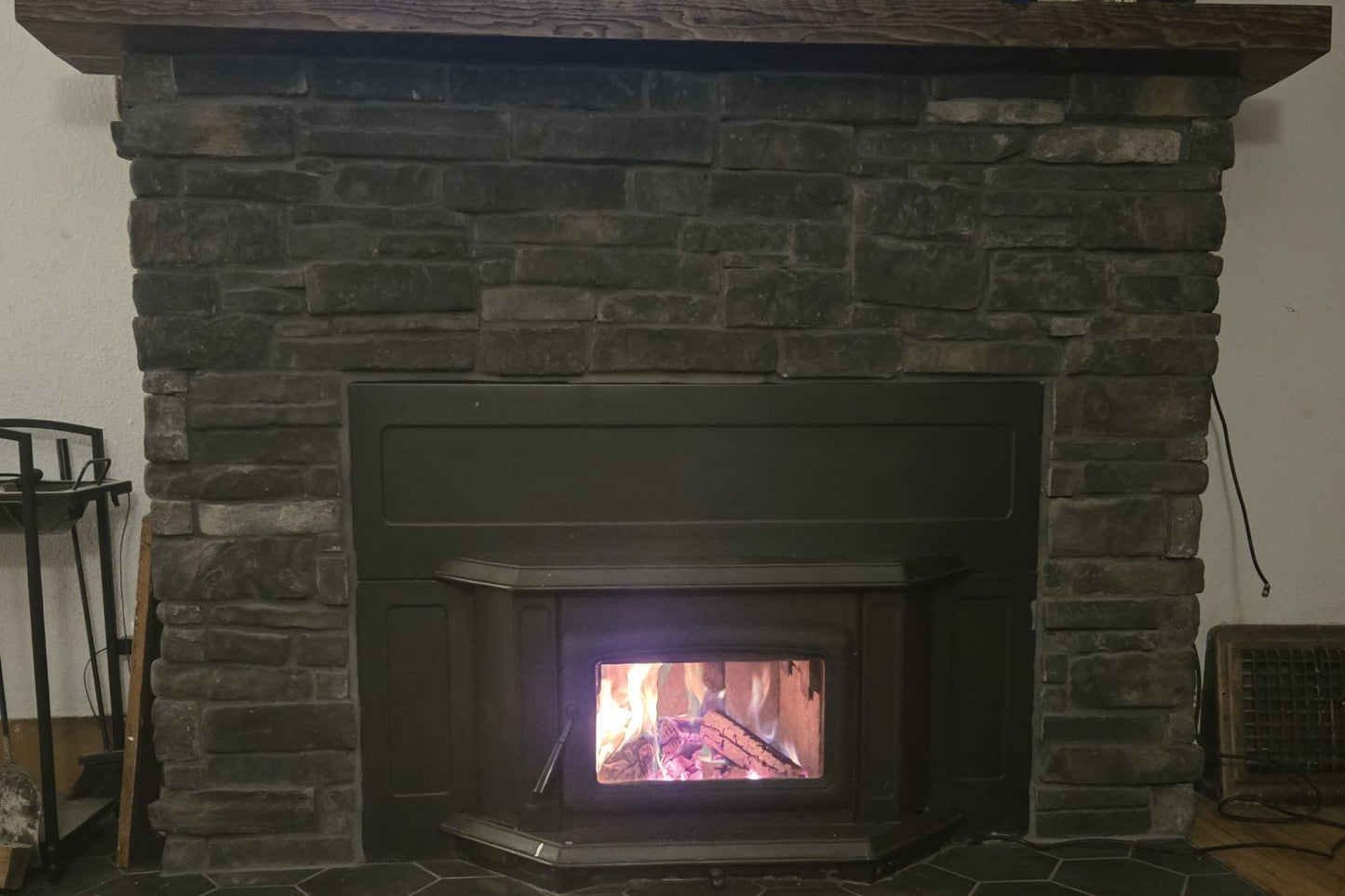 Black Bear Mountain Stone - Stone Veneer - Stack Stone Black Forest