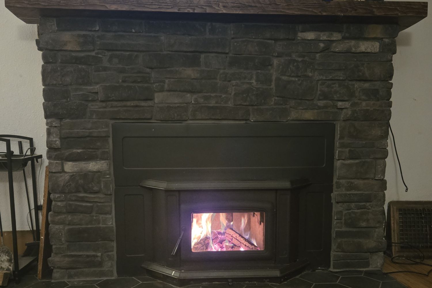 Black Bear Mountain Stone - Stone Veneer - Stack Stone Black Forest