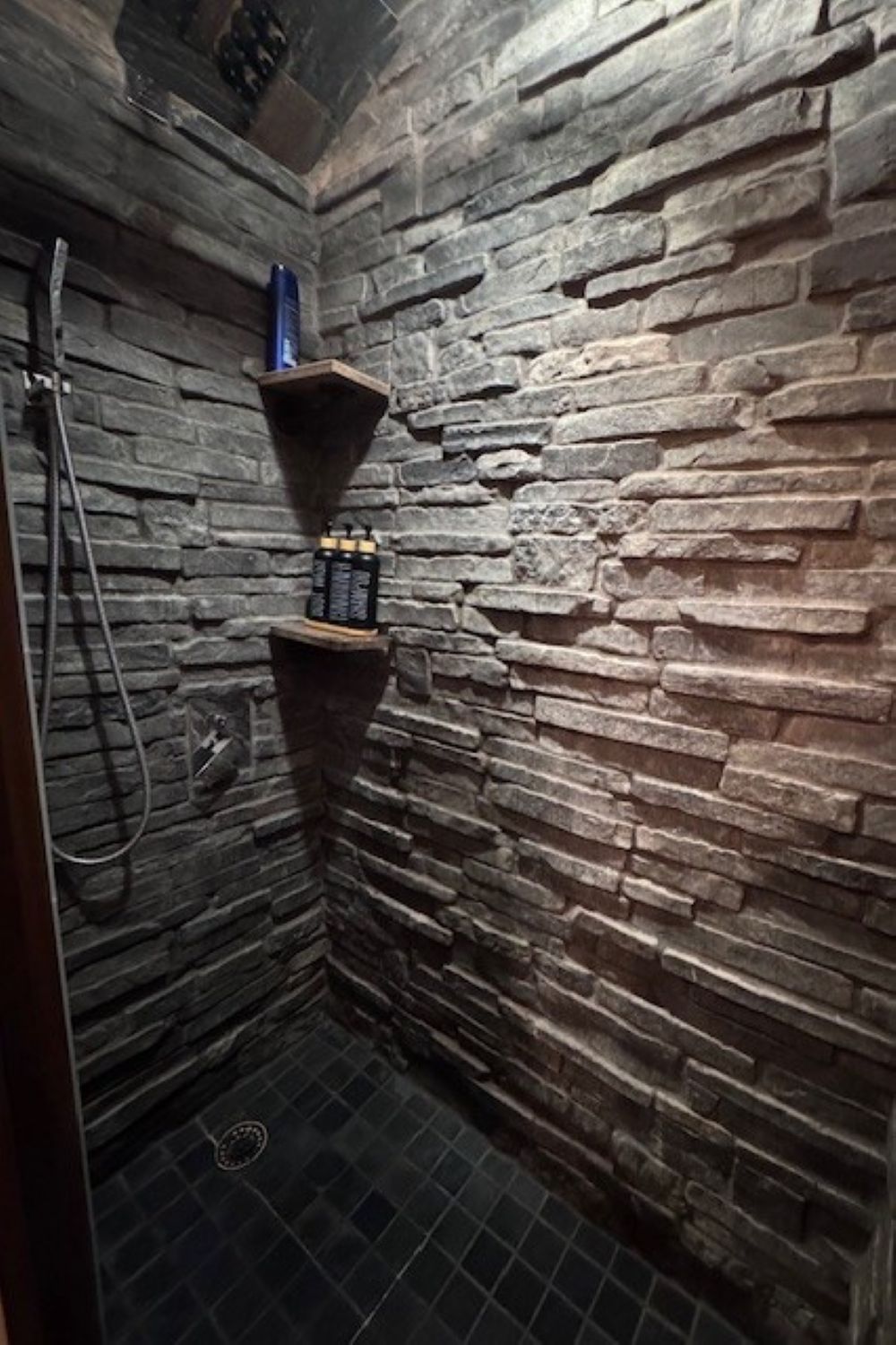 Black Bear Mountain Stone - Stone Veneer - Stack Stone Black Forest