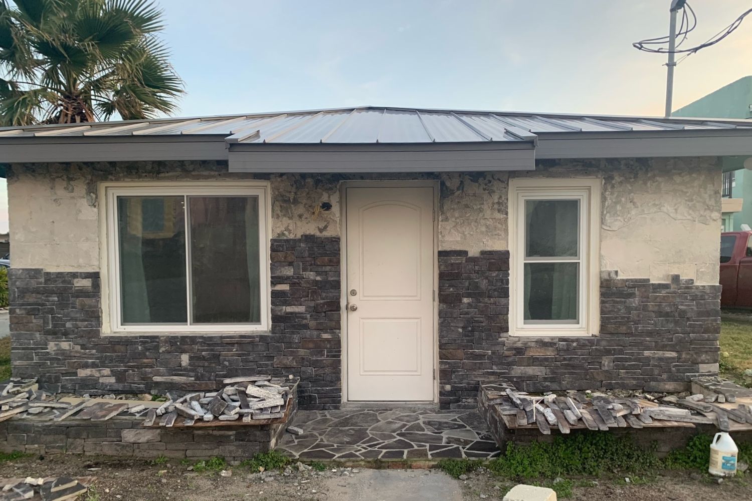 Black Bear Mountain Stone - Stone Veneer - Stack Stone Black Forest