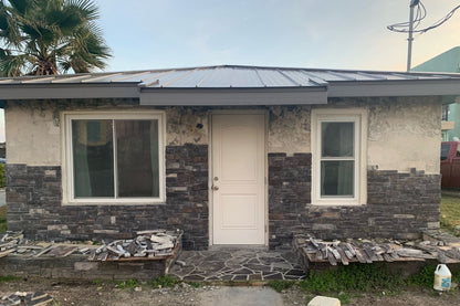 Black Bear Mountain Stone - Stone Veneer - Stack Stone Black Forest