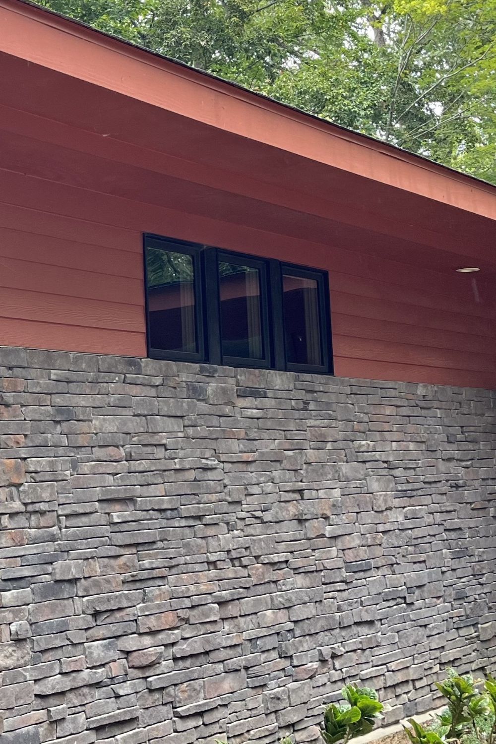 Black Bear Mountain Stone - Stone Veneer - Stack Stone Buck Mountain