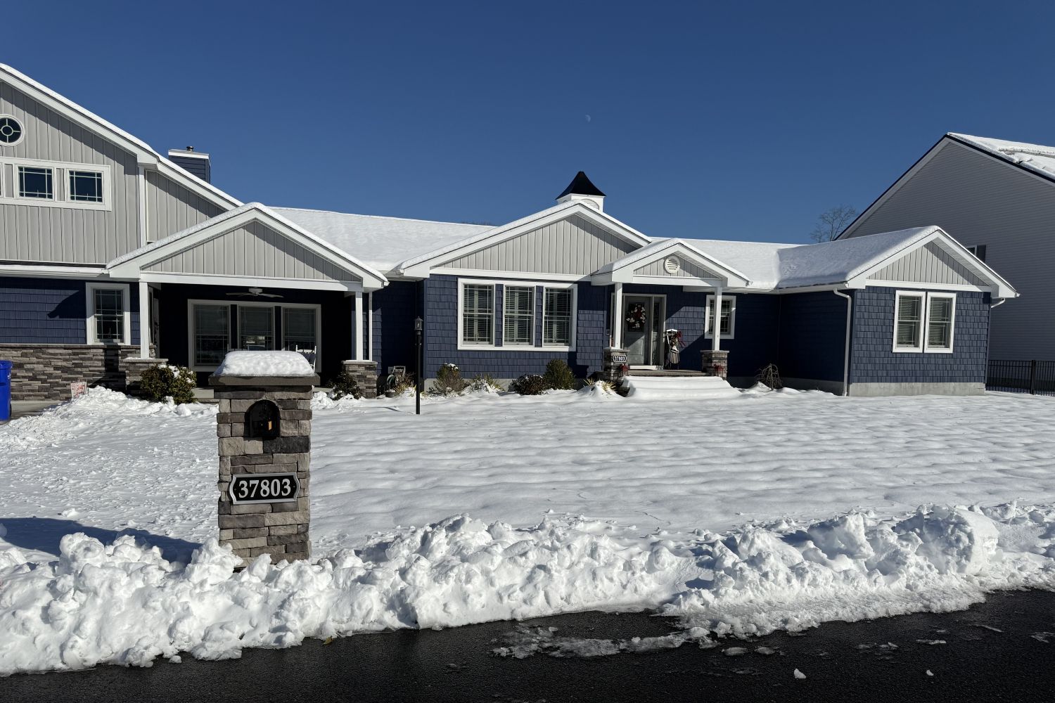 Black Bear Mountain Stone - Stone Veneer - Stack Stone Glacier