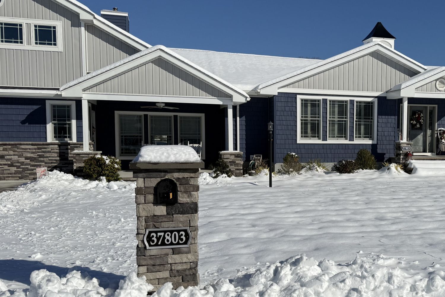 Black Bear Mountain Stone - Stone Veneer - Stack Stone Glacier