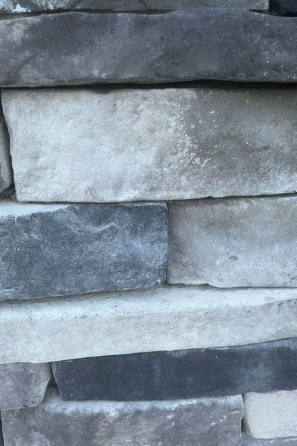 Black Bear Mountain Stone - Stone Veneer - Stack Stone Glacier