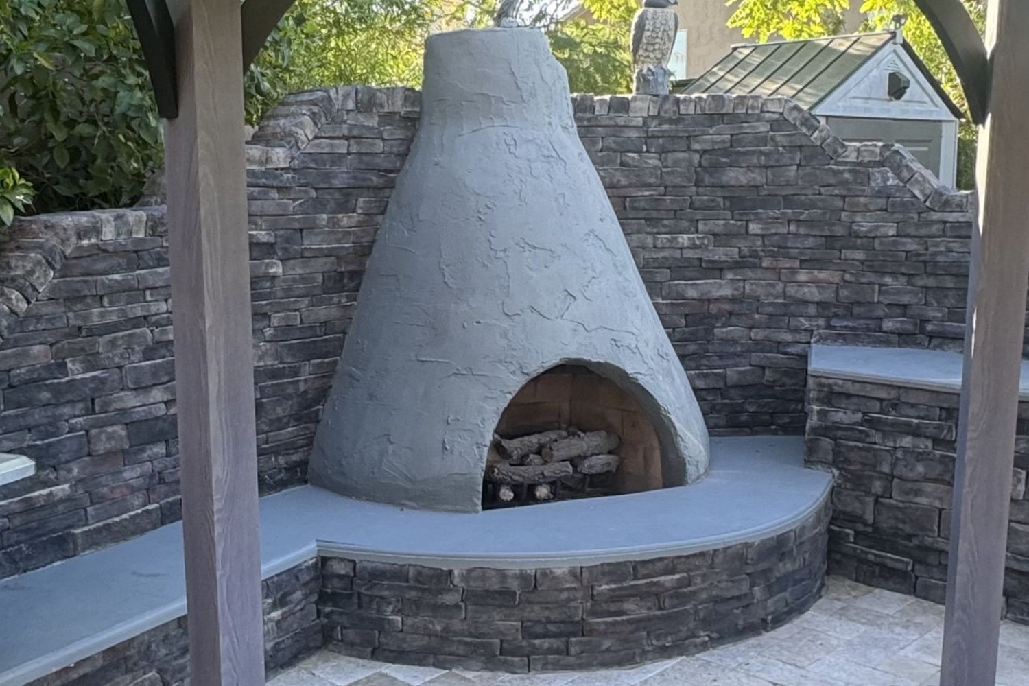 Black Bear Mountain Stone - Stone Veneer - Stack Stone Midnight