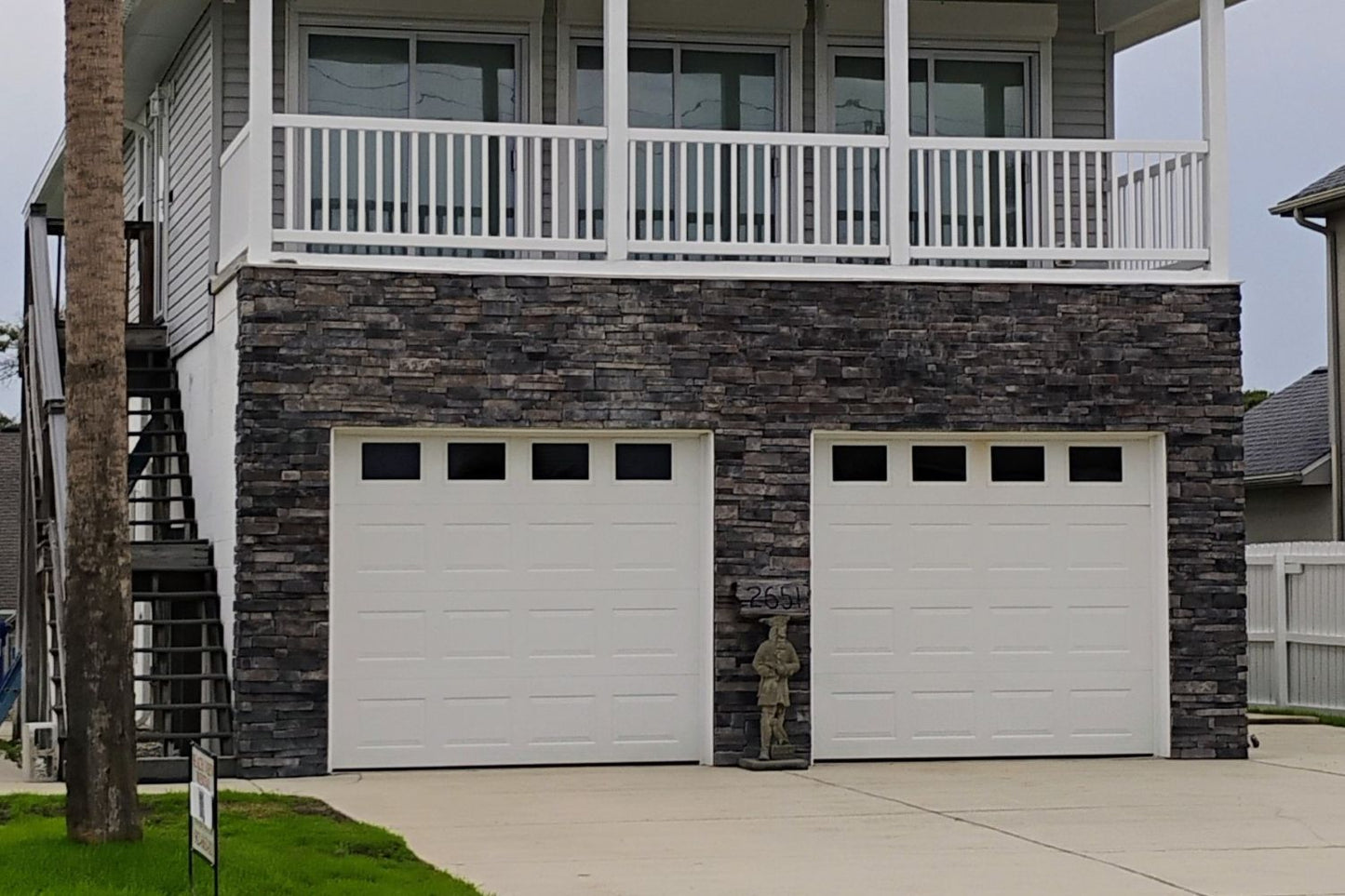 Black Bear Mountain Stone - Stone Veneer - Stack Stone Midnight