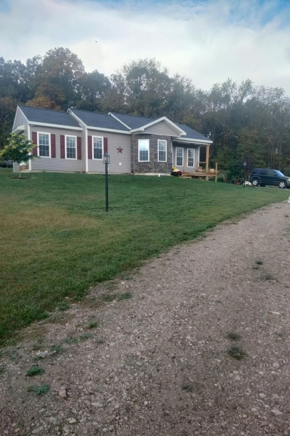 Black Bear Mountain Stone - Stone Veneer - Stack Stone Midnight