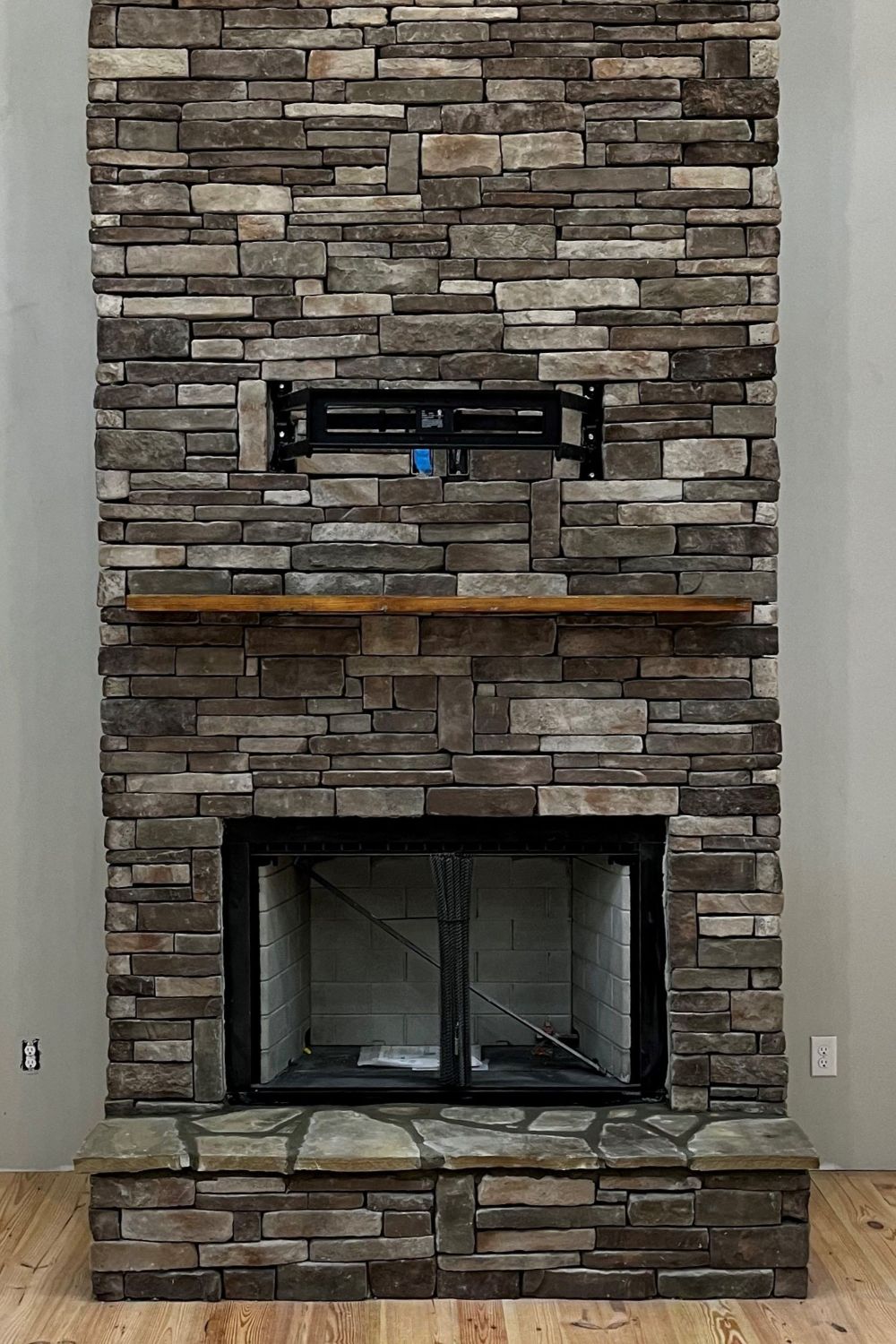 Black Bear Mountain Stone - Stone Veneer - Stack Stone Mossy Creek