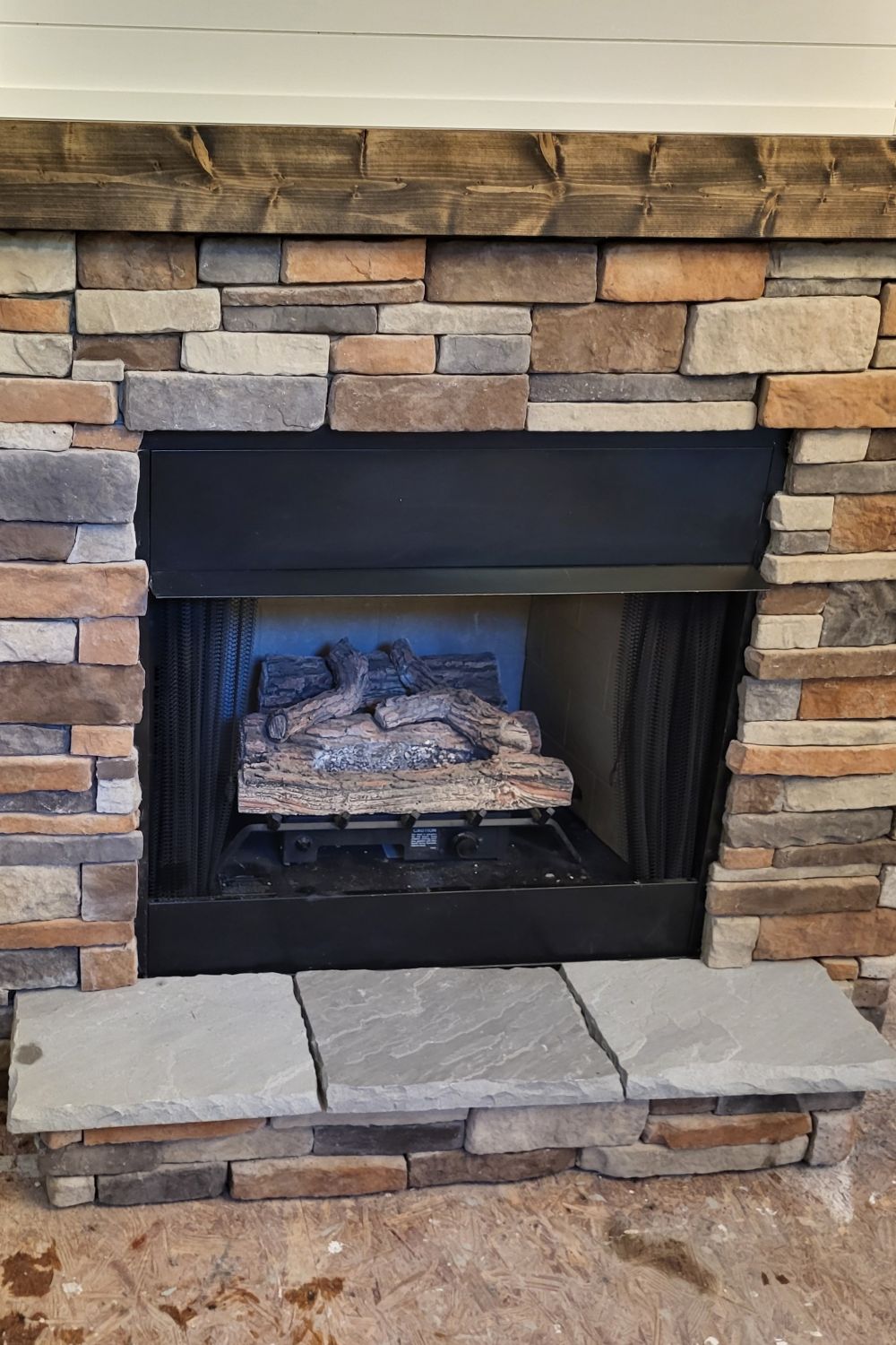 Black Bear Mountain Stone - Stone Veneer - Stack Stone Ozark