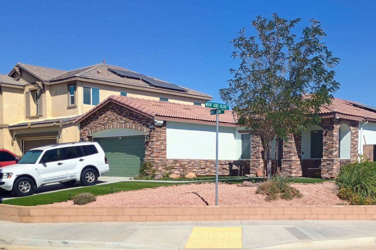 Black Bear Mountain Stone - Stone Veneer - Stack Stone Ozark