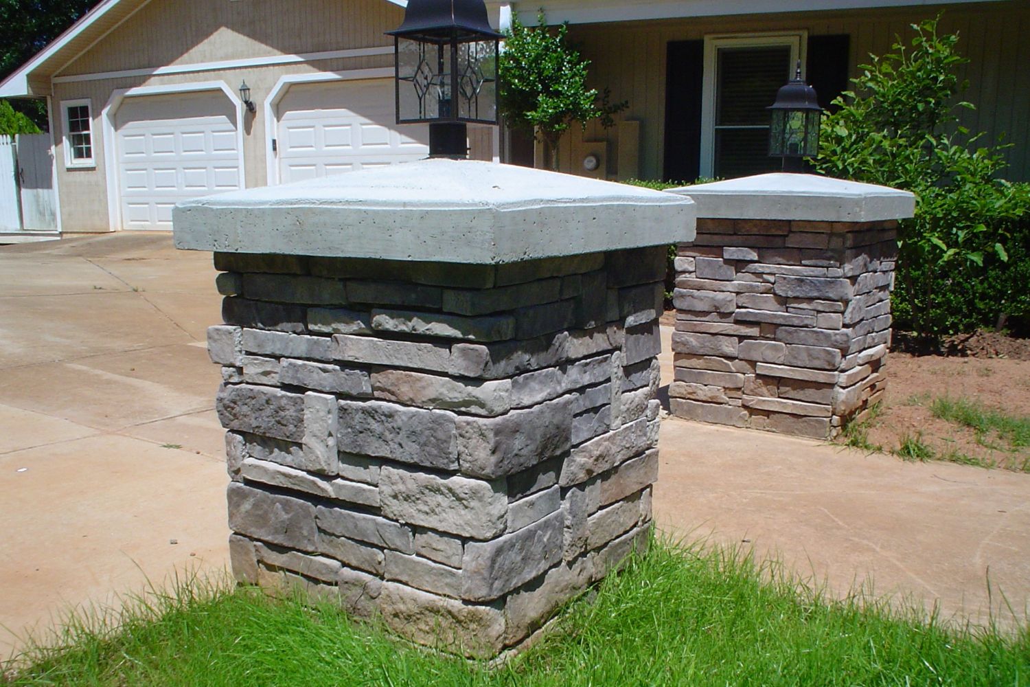 Black Bear Mountain Stone - Stone Veneer - Stack Stone Rustic