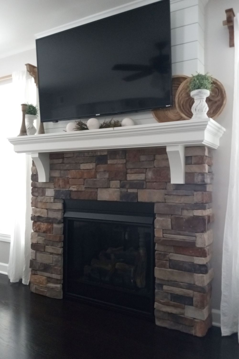 Black Bear Mountain Stone - Stone Veneer - Stack Stone Rustic