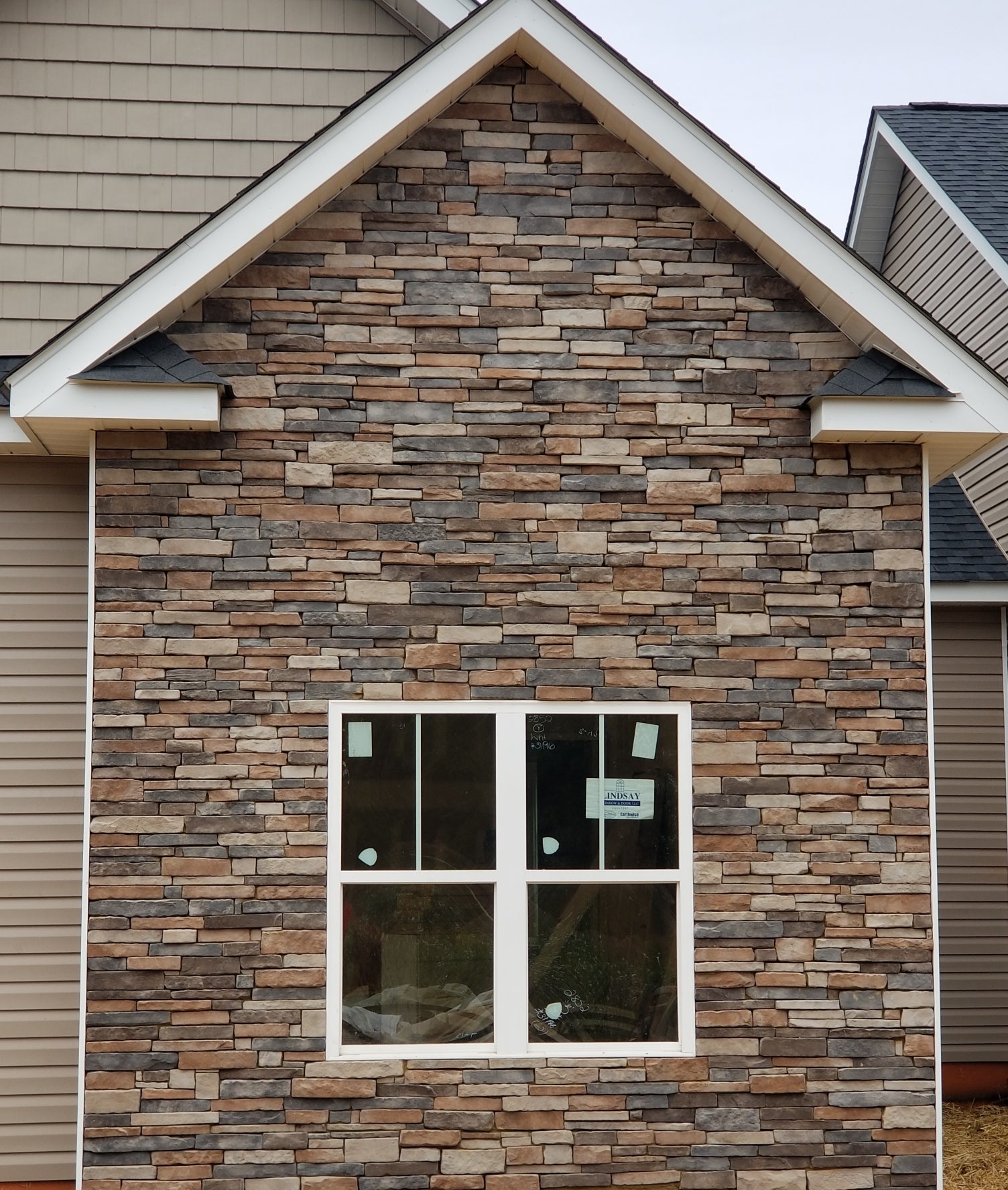 Black Bear Mountain Stone - Stone Veneer - Stack Stone Ozark